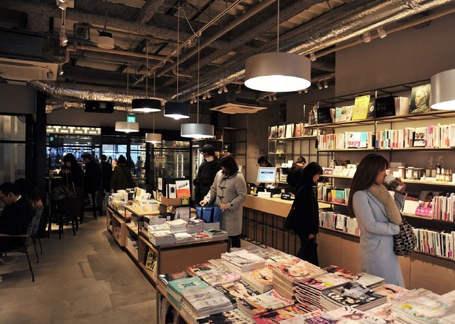 日本东京中目黑茑屋书店:昔日城市尴尬处,今日时尚集散地